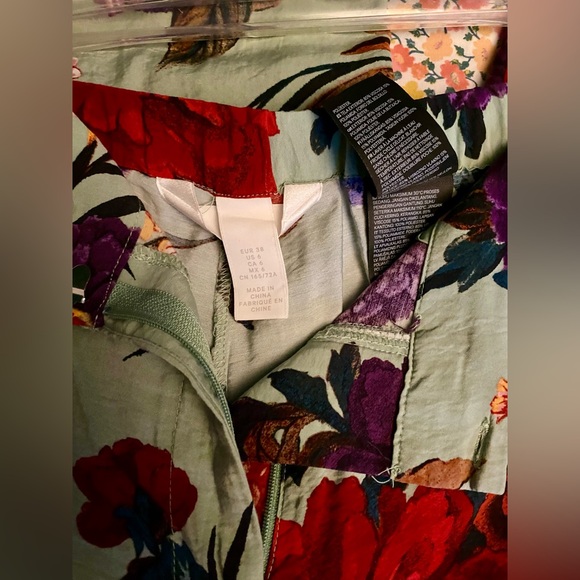 H&M Wide-cut Pants, Green Floral, Size 6 Top Size XS - Picture 6 of 6